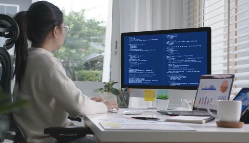 囊谦县企业数字化解决方案:机器学习赋能商业模式升级的核心路径